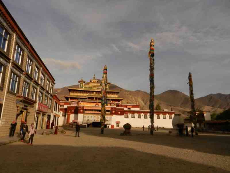 Oldest Tibetan Monastery Sings